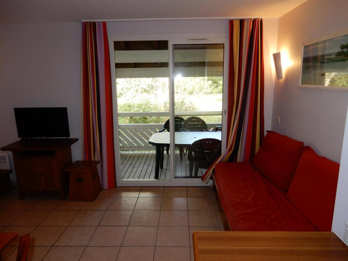 Appartement Au Domaine Du Golf Dans Residence De Vacance Мольетс-е-Маа Екстериор снимка