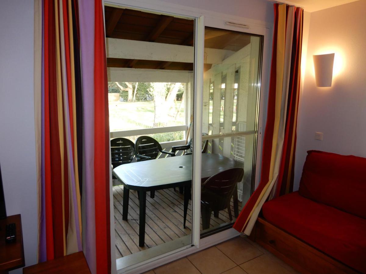 Appartement Au Domaine Du Golf Dans Residence De Vacance Мольетс-е-Маа Екстериор снимка