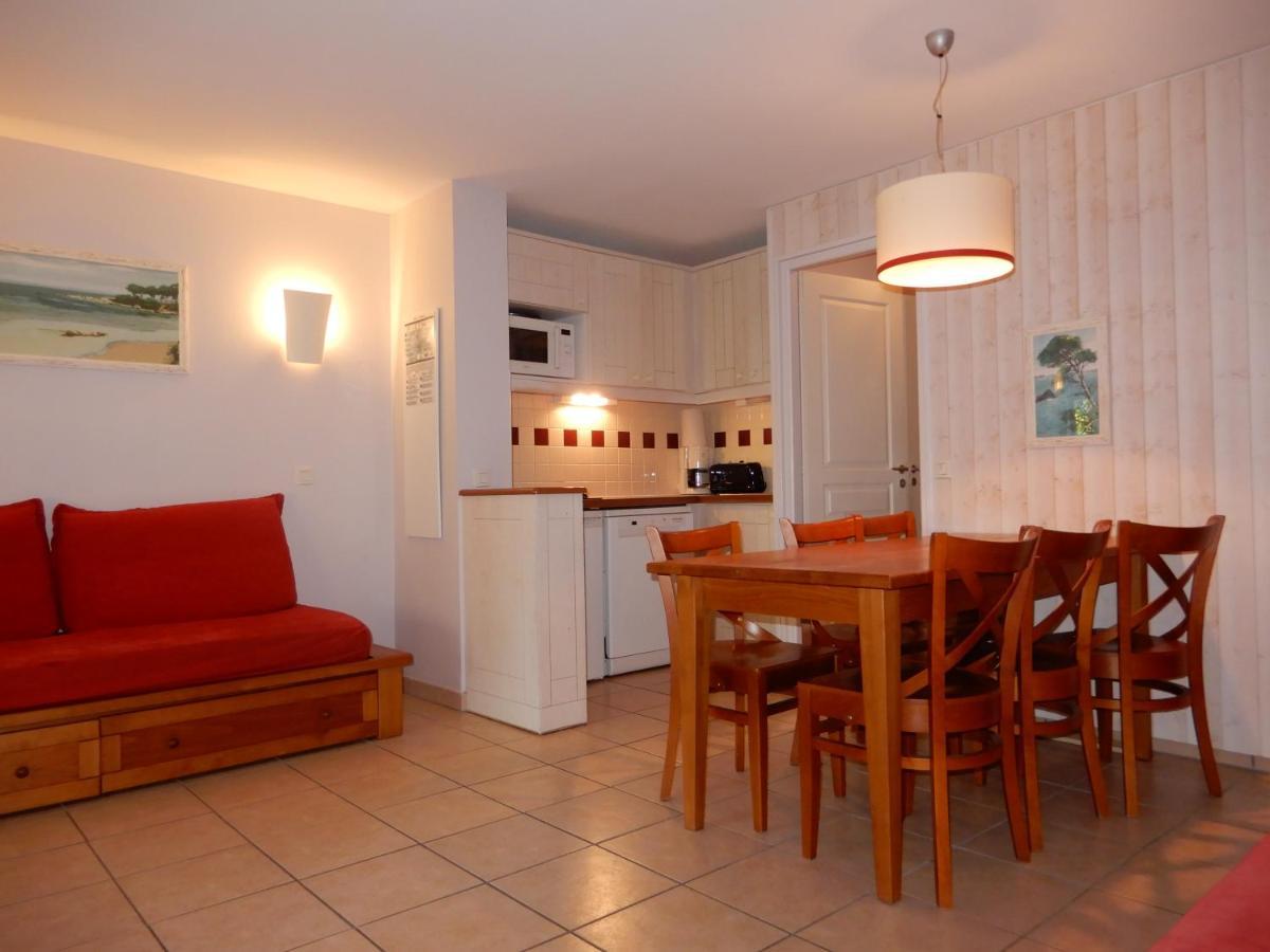 Appartement Au Domaine Du Golf Dans Residence De Vacance Мольетс-е-Маа Екстериор снимка